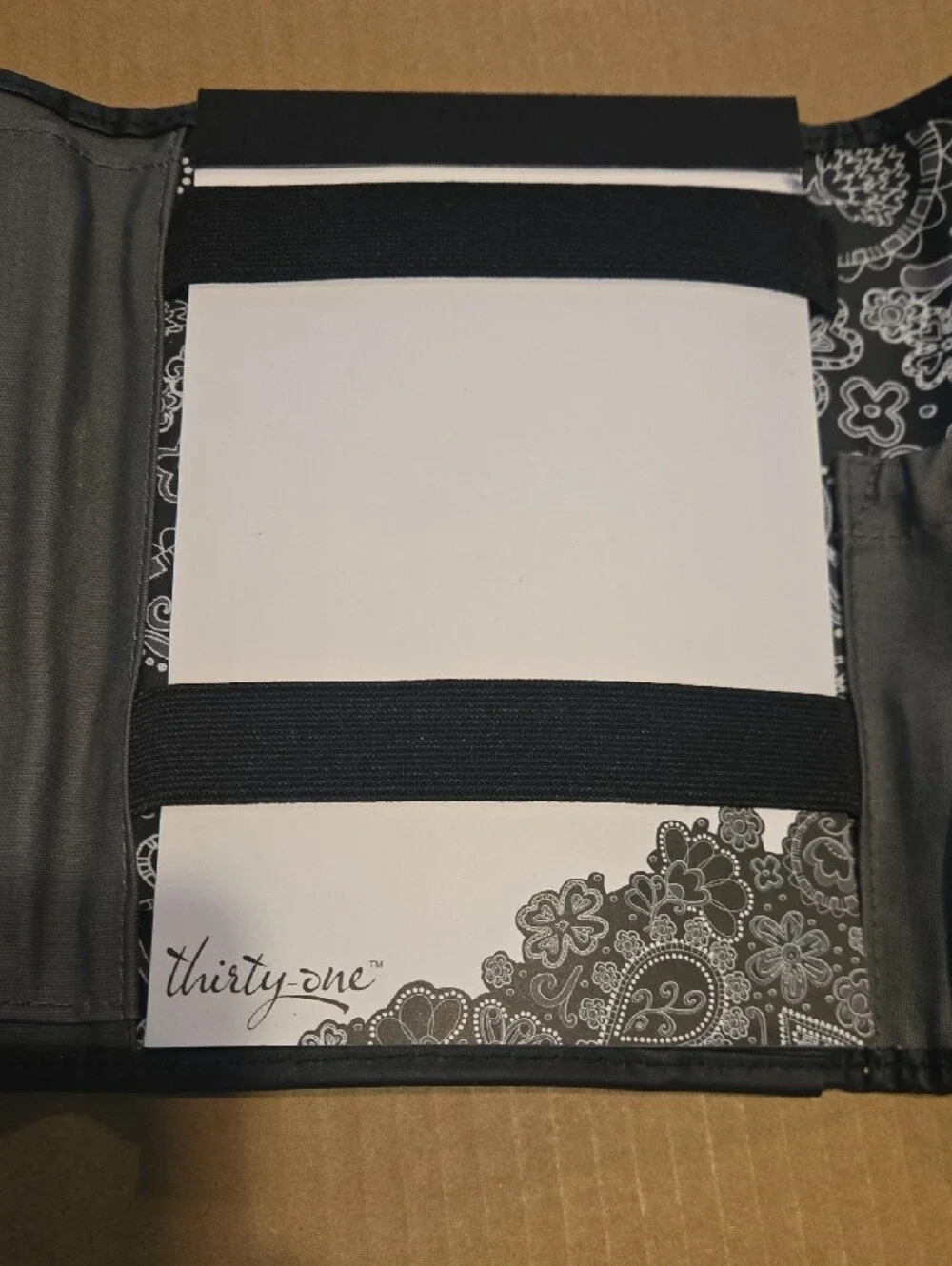 Thirty-one Organizer w/pad of Paper